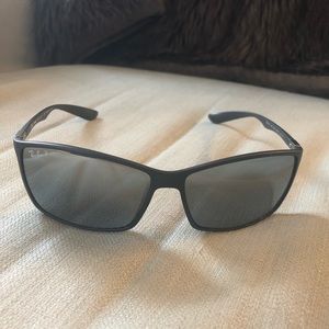 RB4197 Men’s Rayban Sunglasses Polarized